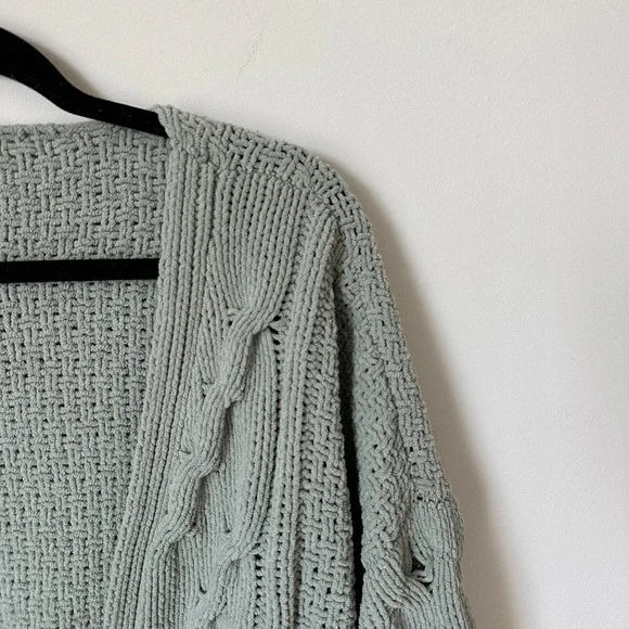 Green knitted cardigan - Picture 4 of 5